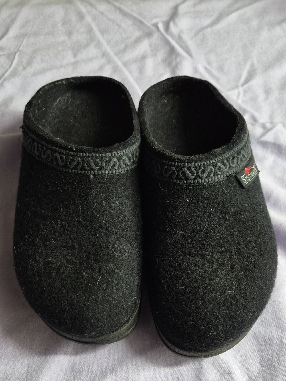 Stegmann Women's Black Slip-On Felt Clogs
